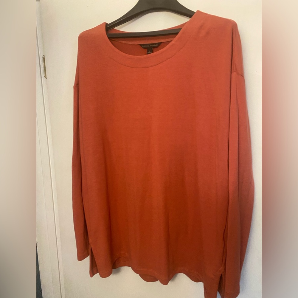 Banana Republic  Super Soft long sleeve tee
